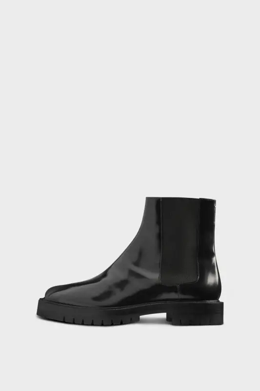 Maison Margiela Womens Black Leather Tabi Chelsea Boot Black online